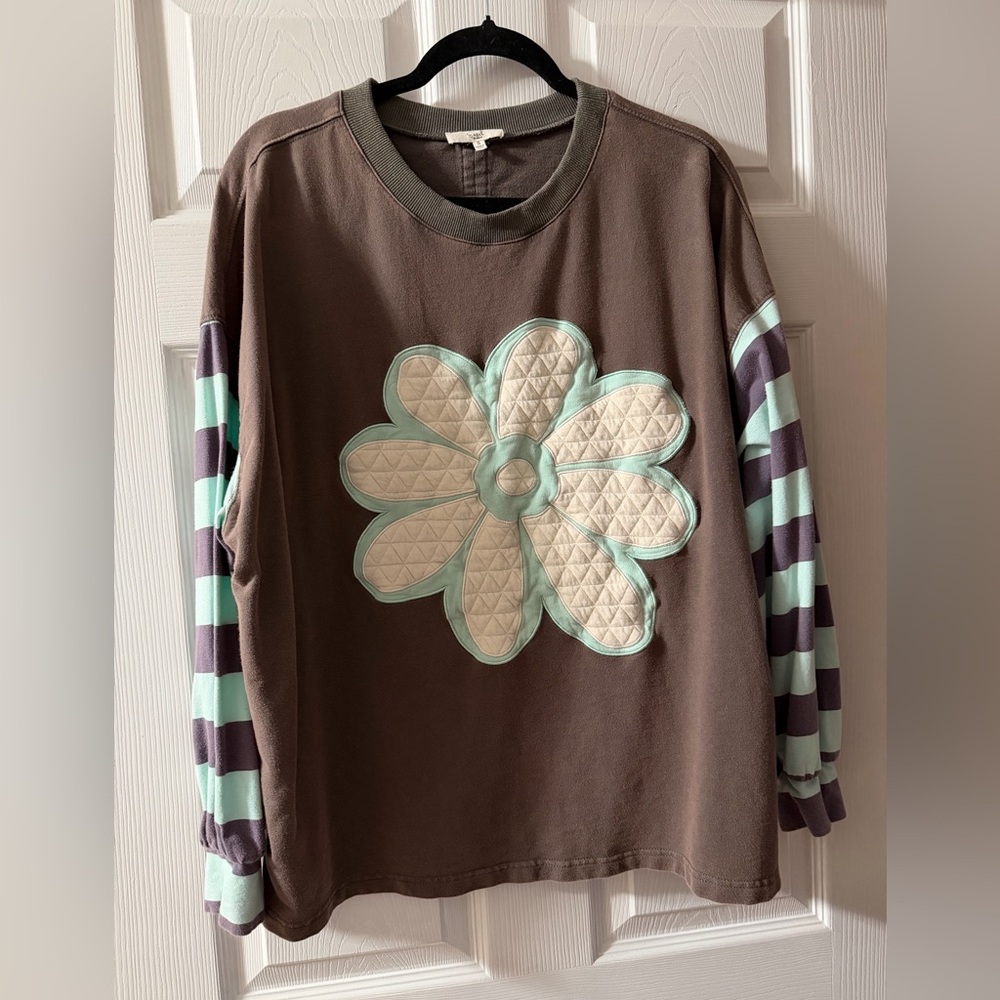 Brown Long-Sleeve Top with Mint Flower Applique